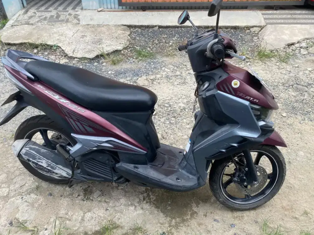 Mesin siap pakai, pakaian urang tuha, liwar. Apik banar/bersih