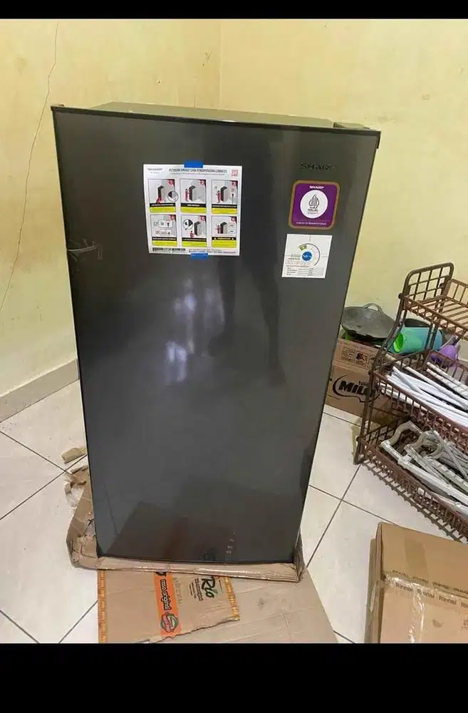Kulkas sharp 1 pintu