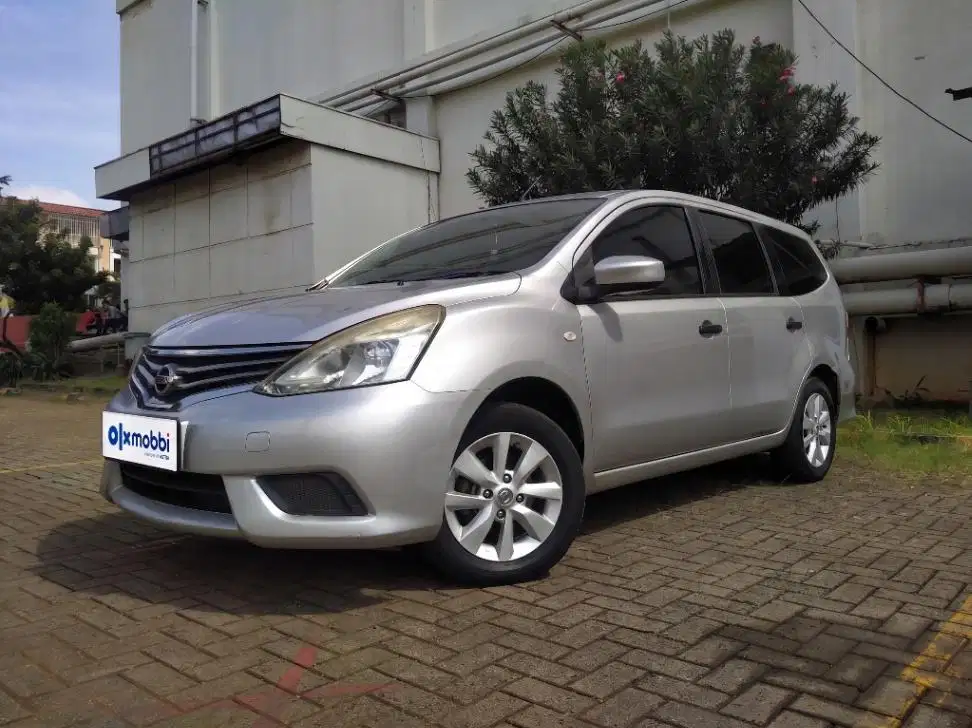 TDP 5, JT Nissan Grand livina 1.5 SV Bensin-AT Silver 2017