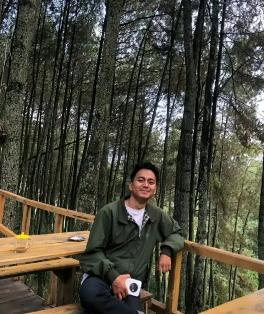 mencari lowongan pekerjaan