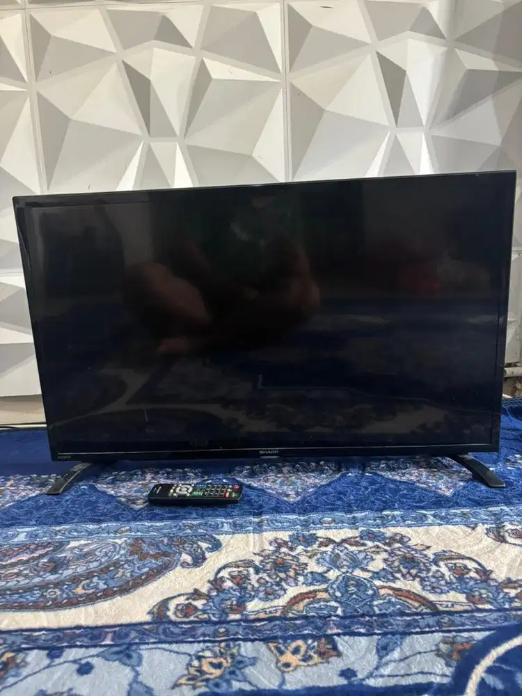 Tv sharp aquary 32