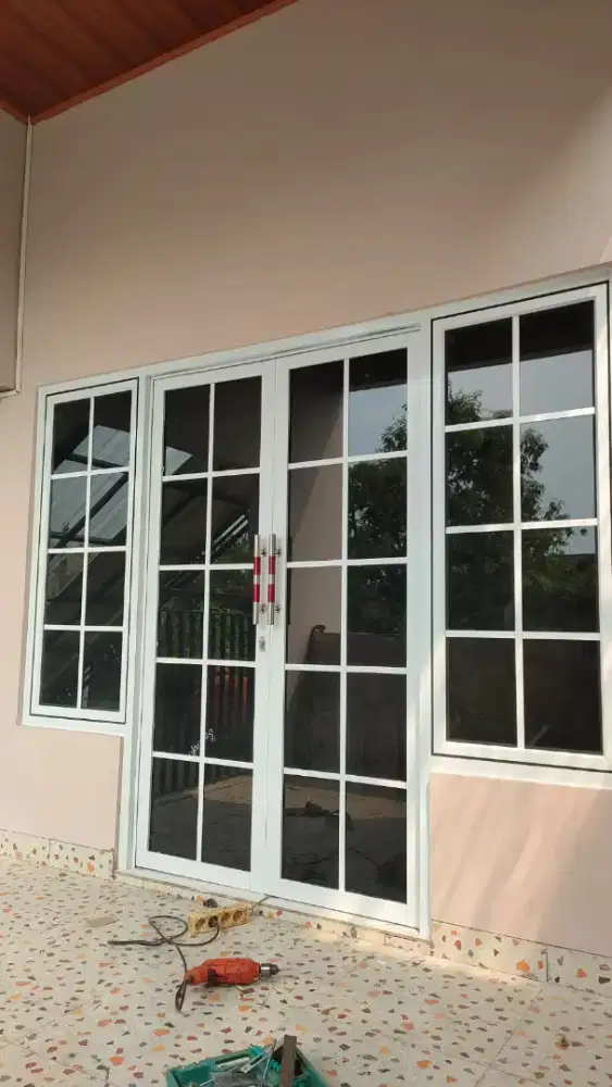 Jual berbagai macam kusen pintu jendela aluminium