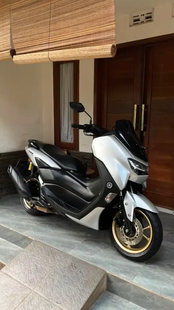 Motor Nmax keyles mulus lengkap low kilometer