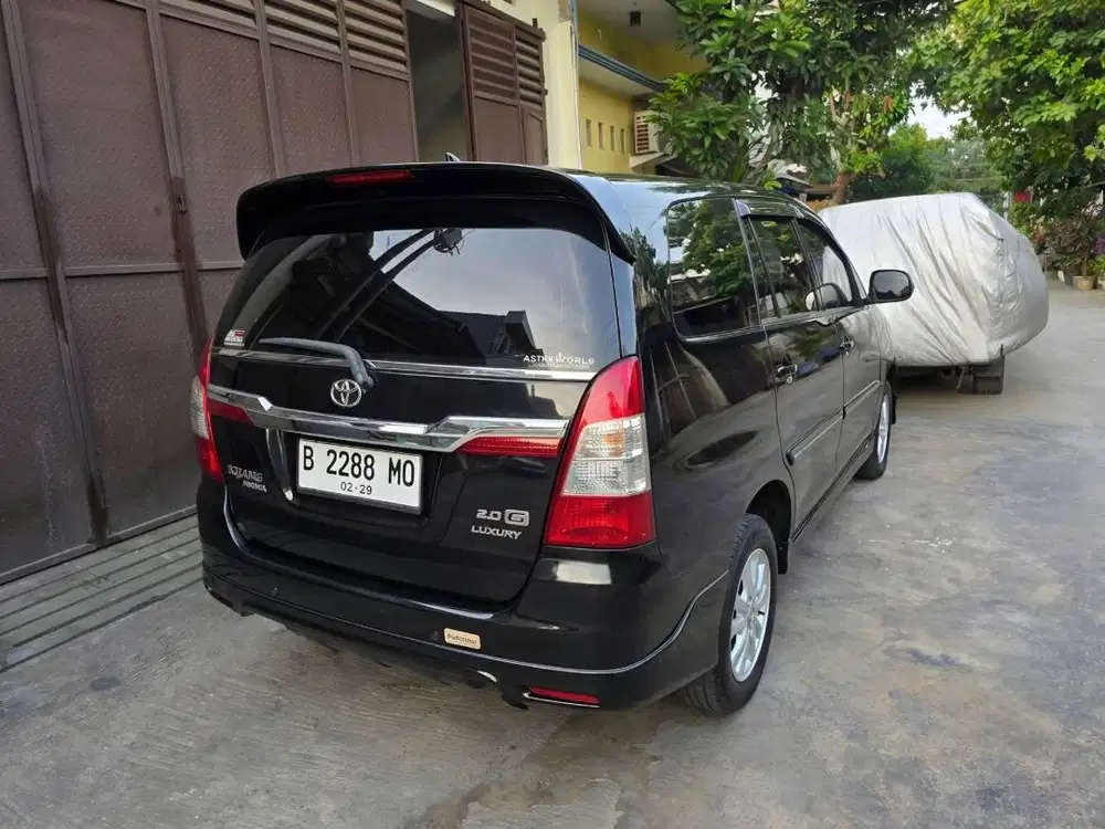 Toyota Kijang Innova Inova G Luxury AT Matic Tahun 2014 Hitam , 2015