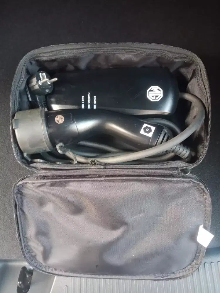 Charger portabel ev MG4