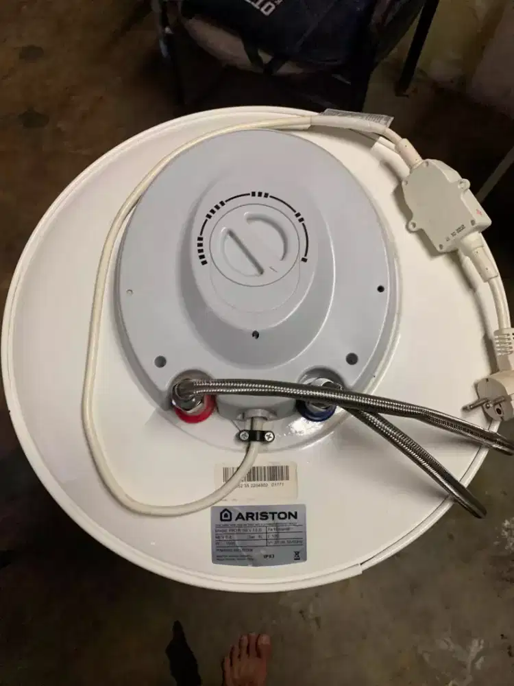 WATER HEATER ARISTON - PRO R 100V