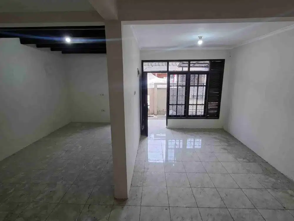 Rumah 3 Kamar Tidur Kosongan di Margahayu
