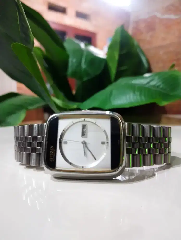 Citizen automatic vintage (not seiko,casio,orient, mido,rado, omega)