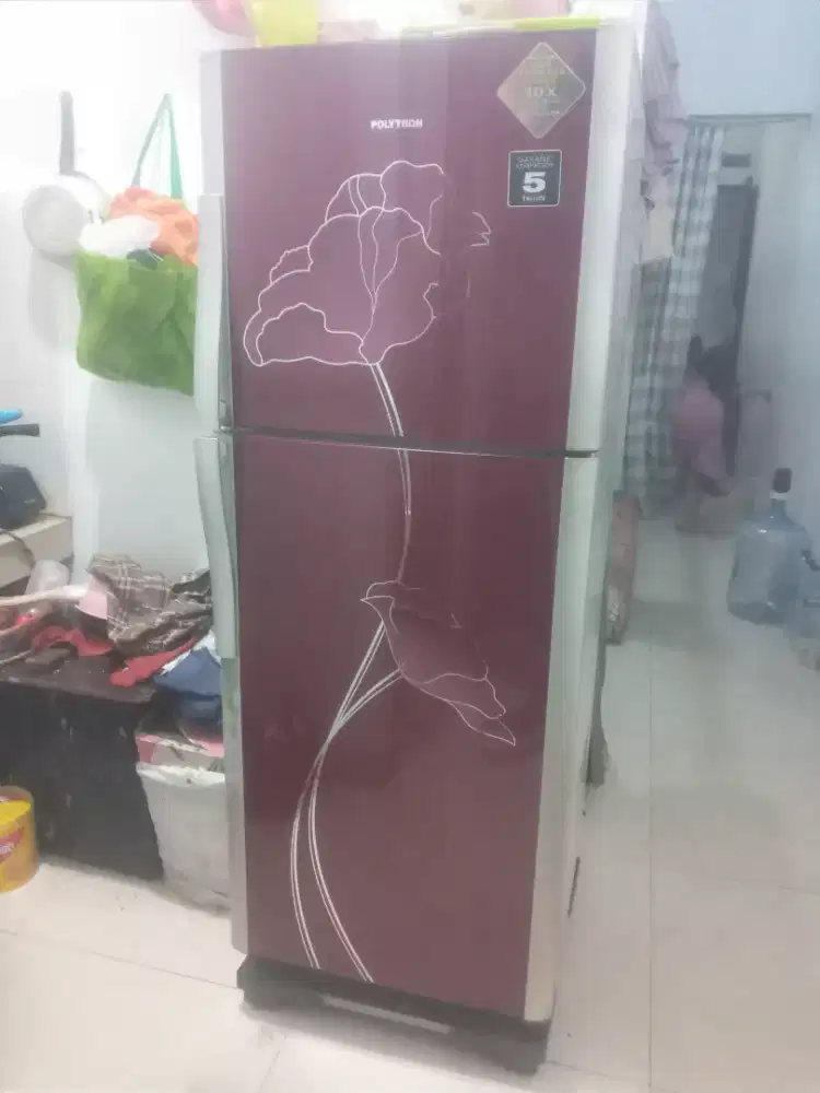 kulkas 2 pintu merek politron