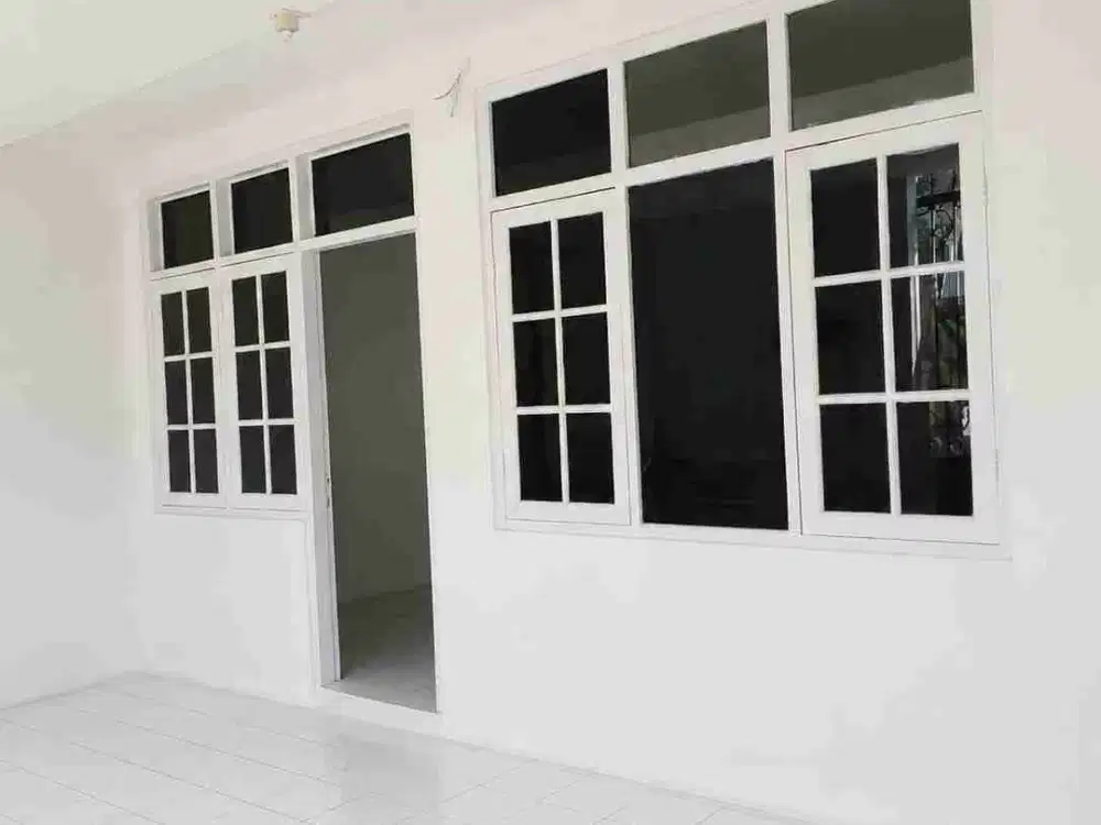Di jual rumah murah hdp timur bersih siap pake