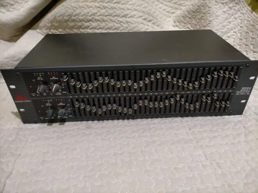 Equalizer dbx limiter 2231