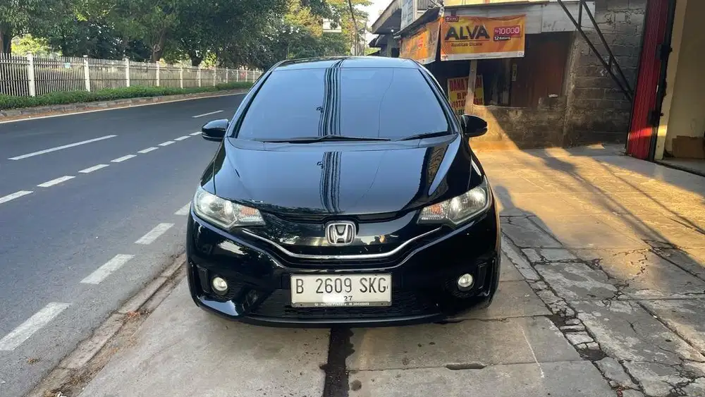 HONDA JAZZ S METIC 2015 Dp 10 Jt