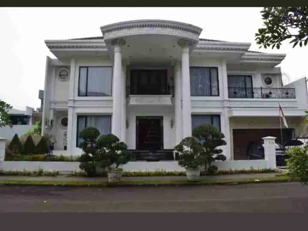 DIJUAL RUMAH MEWAH dan CANTIK BUKIT GOLF BSD
