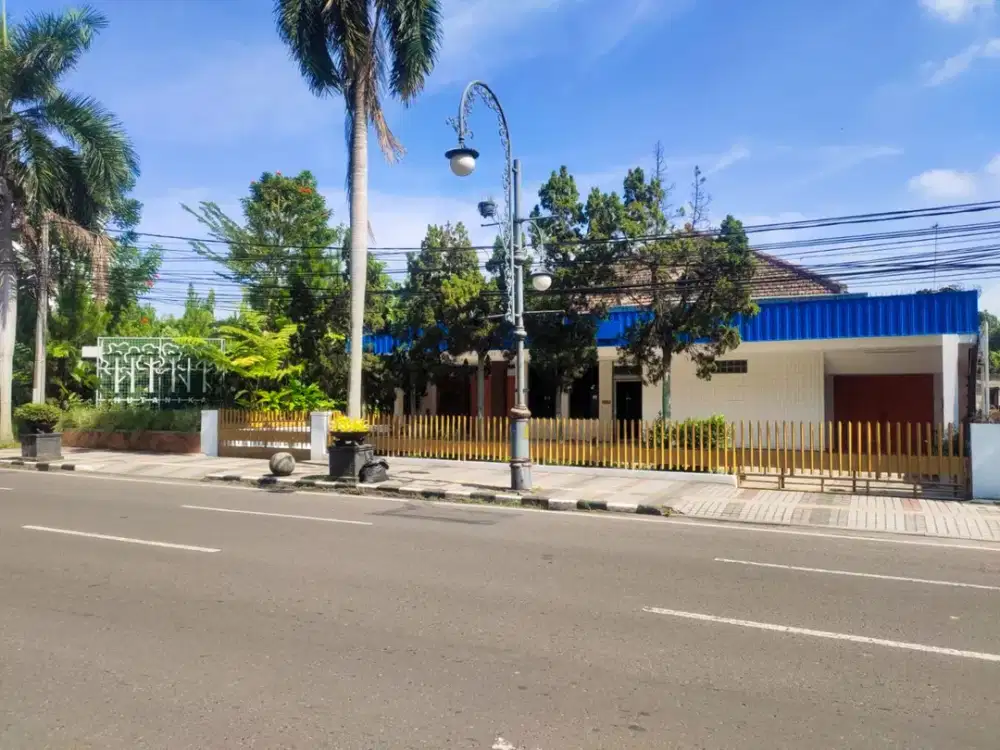 Hot Listing Rumah Premium Luas Pusat Kota di Mainroad Asia Afrika