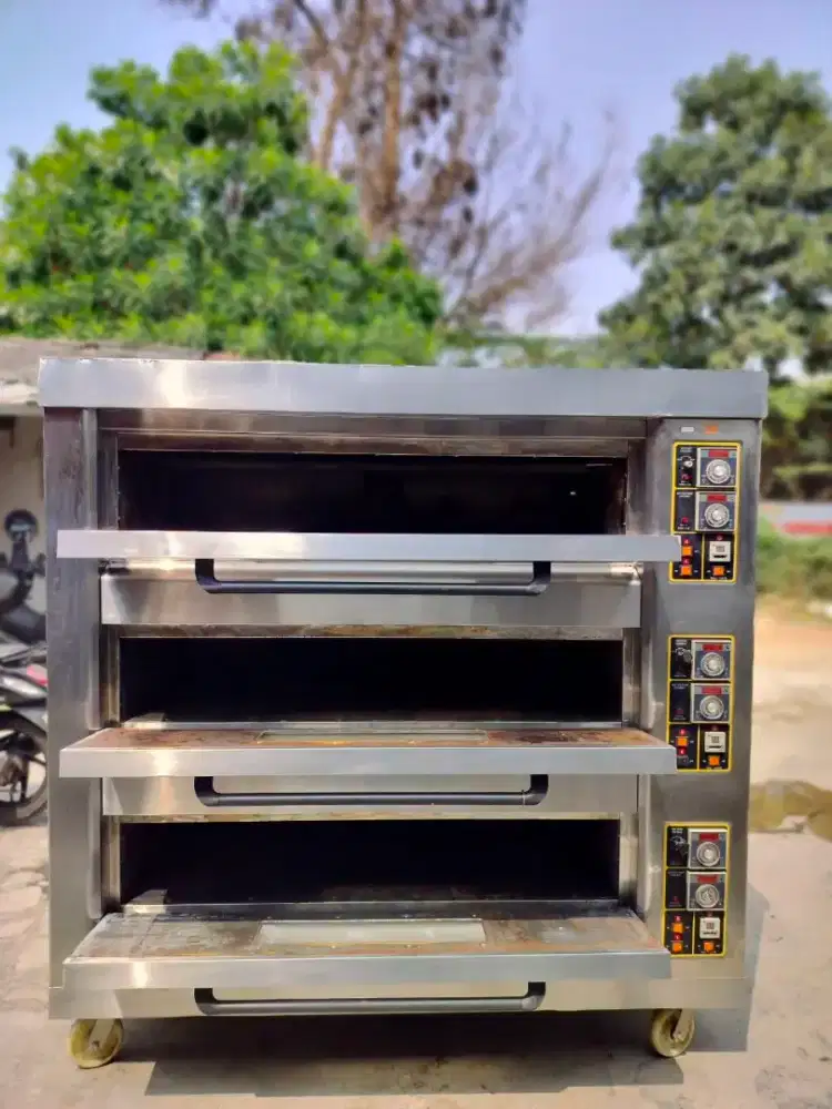 Oven 3 deck 9 loyang