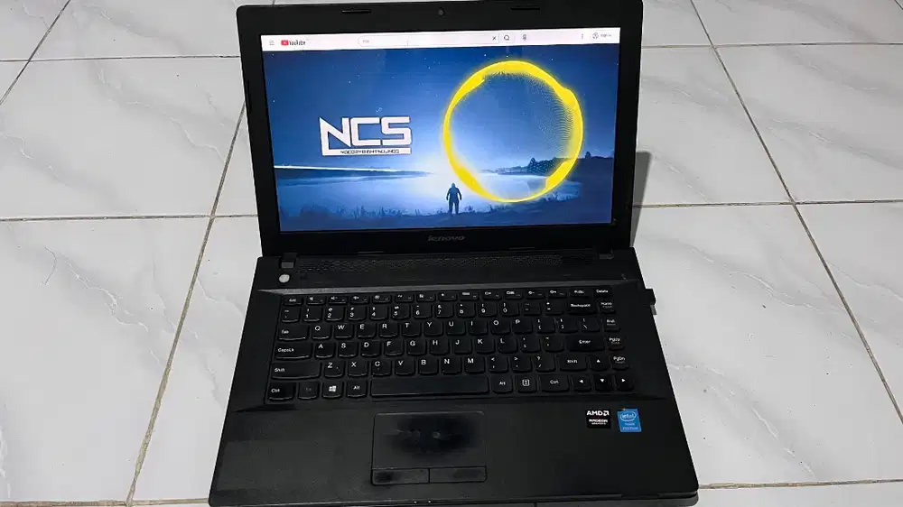 LAPTOP LENOVO G400