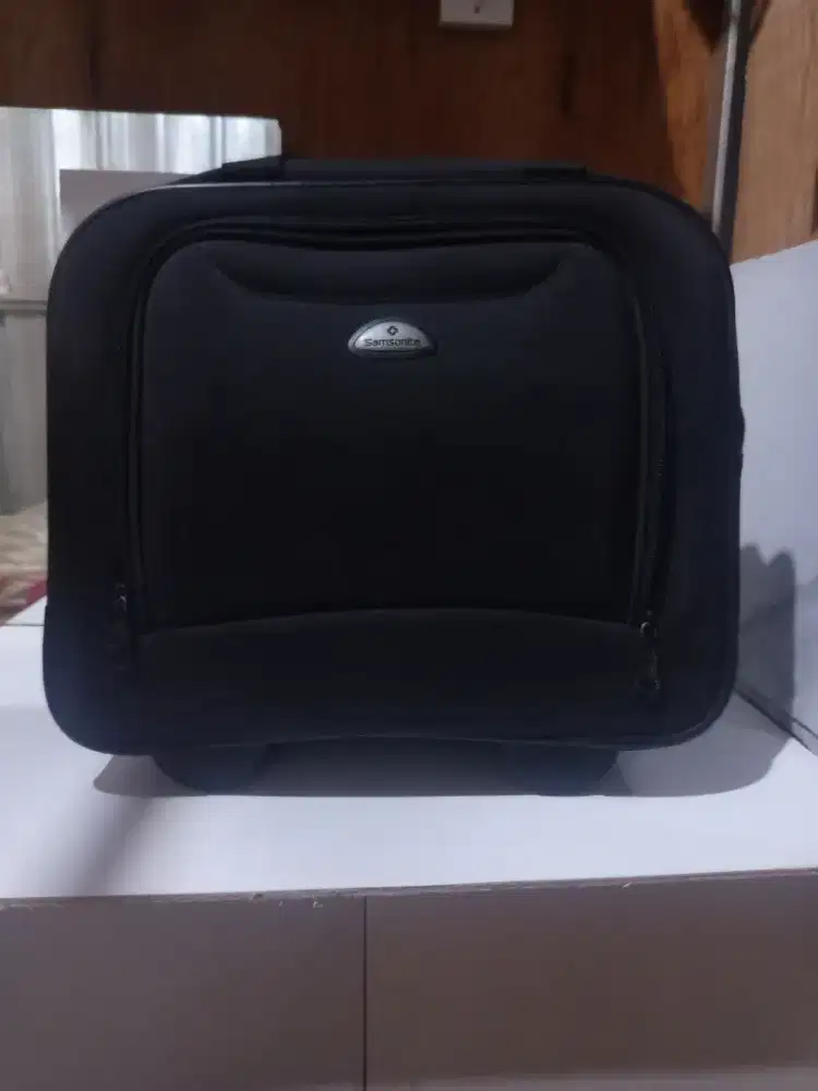 Tas koper samsonite sihoutte tipe kain soft case