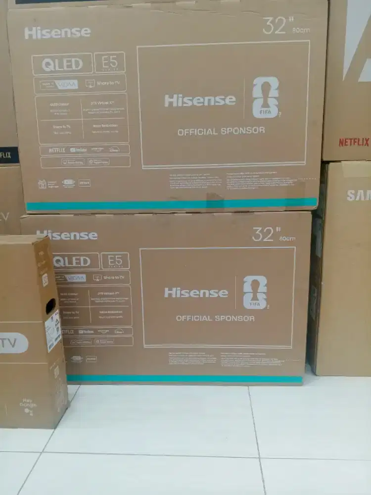 Hisense 32 in smart tv Netflix Qled