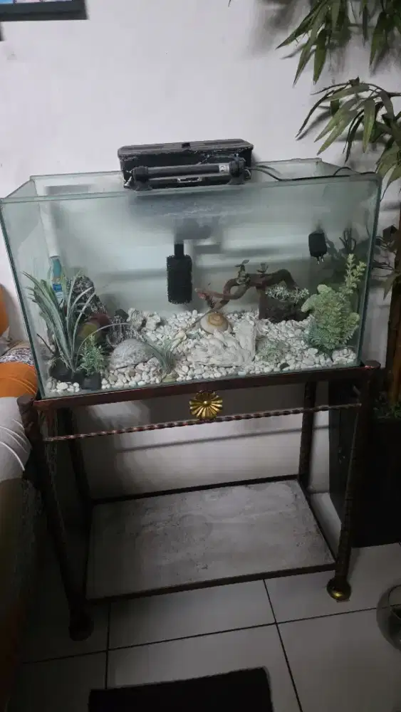 Dijual Aquarium fullset uk. 60cmx30cm