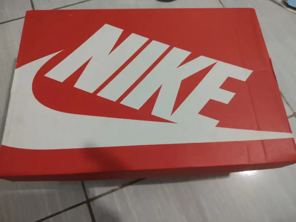 Sale sepatu Nike