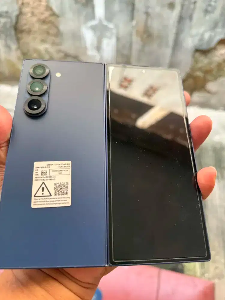 Samsung Z Fold 6 Ram 12 / 512 Resmi