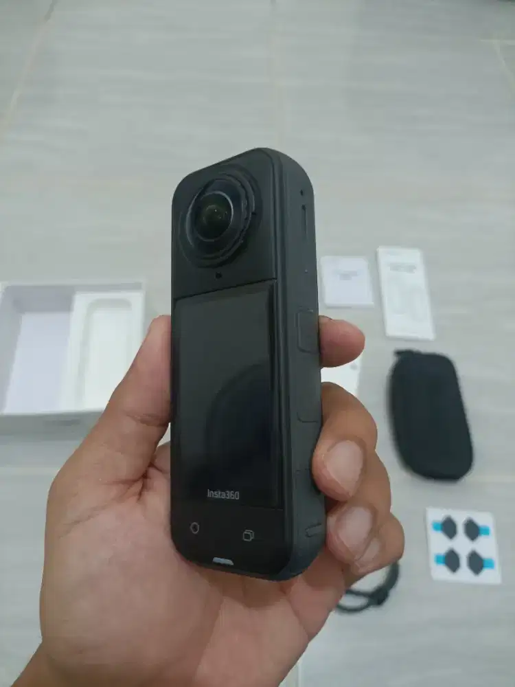 Insta360 x5 Bekas - Mulus 100% no minus lengkap dengan box dan isinya