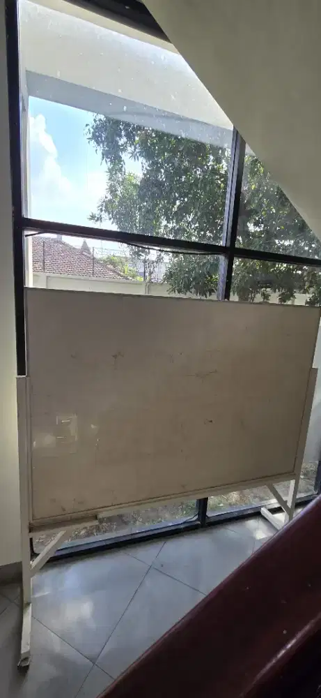 Papan tulis portble