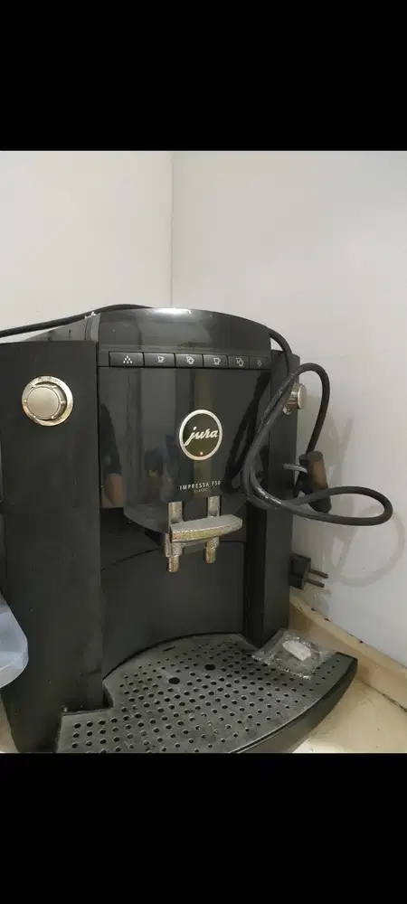 Mesin Kopi merk Jura F 50