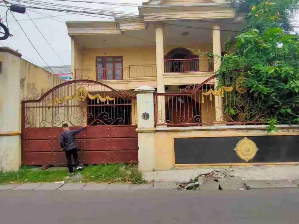 DI JUAL RUMAH 

JLN  : BATU AYU NO 30
KEL. : WAGE
KEC. : TAMAN 
KAB  : SIDOARJO
