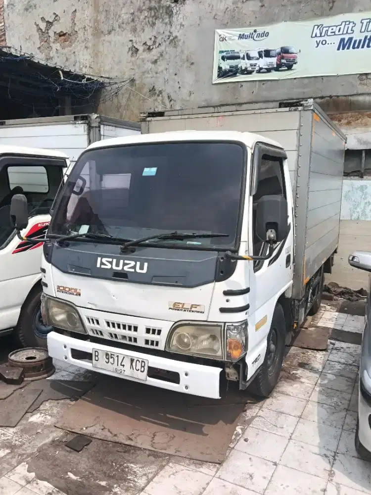 Isuzu elf nhr55 ps100 engkel std box 2012