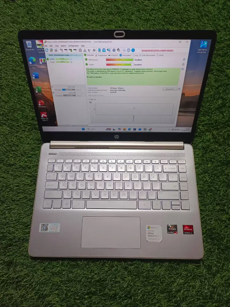 HP 14S  proc amd Ryzen 7-5700U RAM 8GB SSD 512GB  layar 14 inc