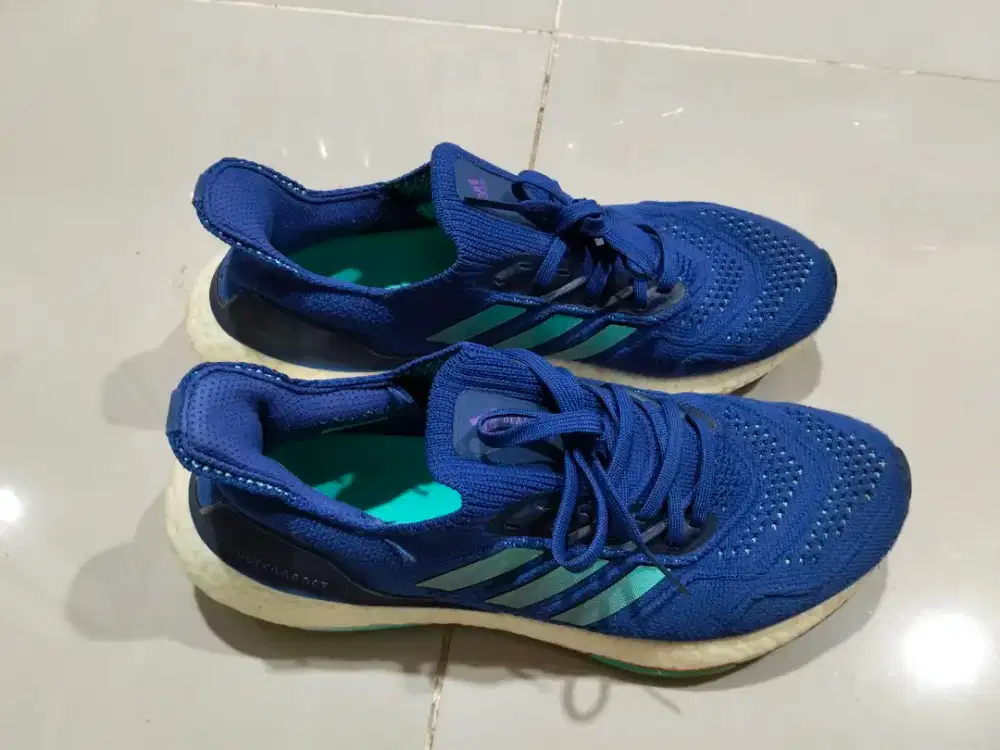 Dijual sepatu Adidas Sketcher Dan sandal Panama