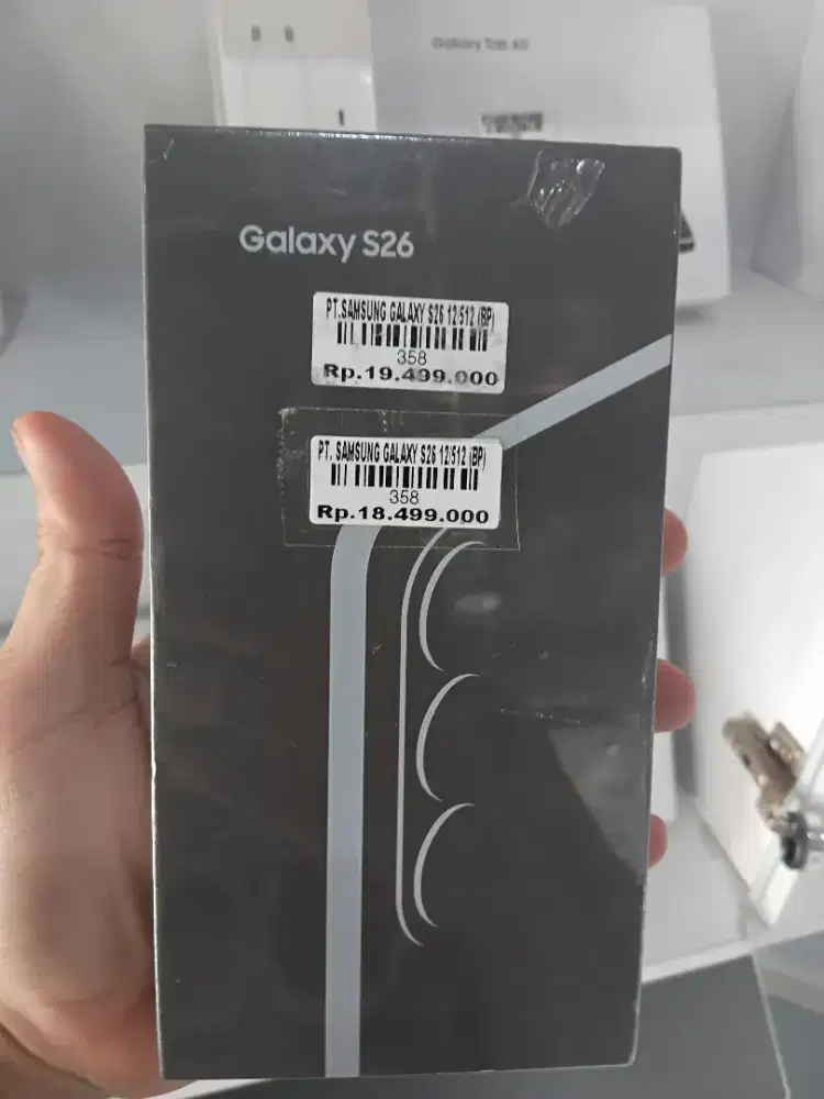 Samsung s26 12/512GB