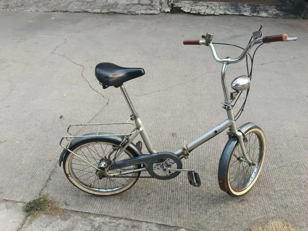 Wts Raleigh safari kondisi lecet pemakaian 
3 speed sturmey Archer