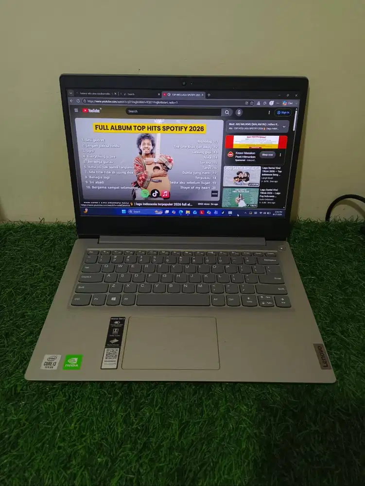 Lenovo ideapad slim 3 Proc i3 gen 10 Nvidia mx 130 2 gb Dan 8 gb Ssd