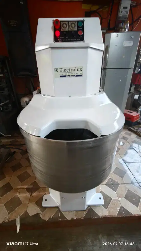 DI JUAL MIXER SPIRAL ( 3 Ball )