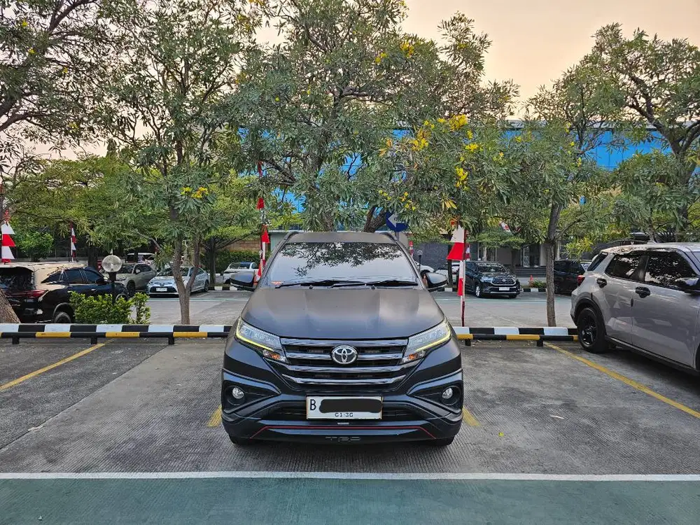 Toyota Rush TRD Matic 2019 KM 45.000 Terawat & Pakai Sendiri