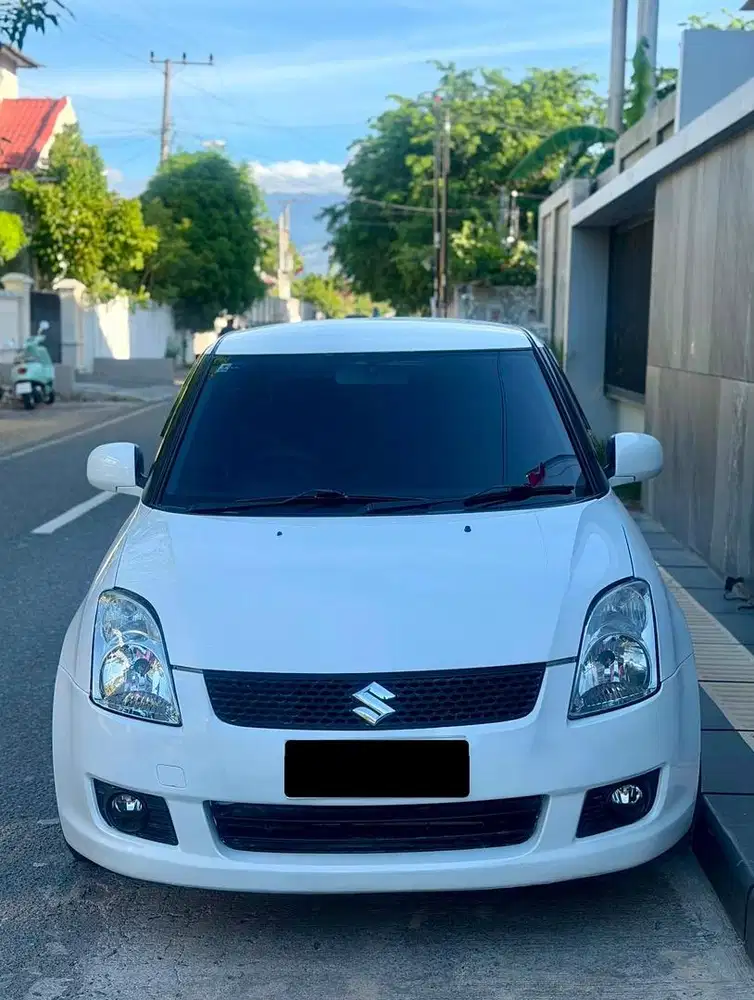 mobil irit nyaman dan bersih