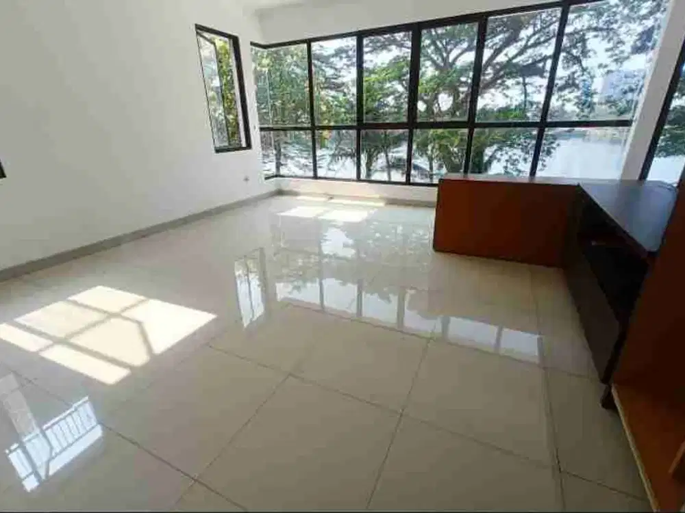 for sale view Lake serenadelake gading seepong
