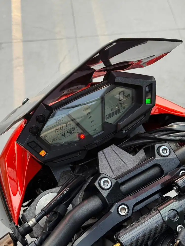 Kawasaki Z800 quickshifter