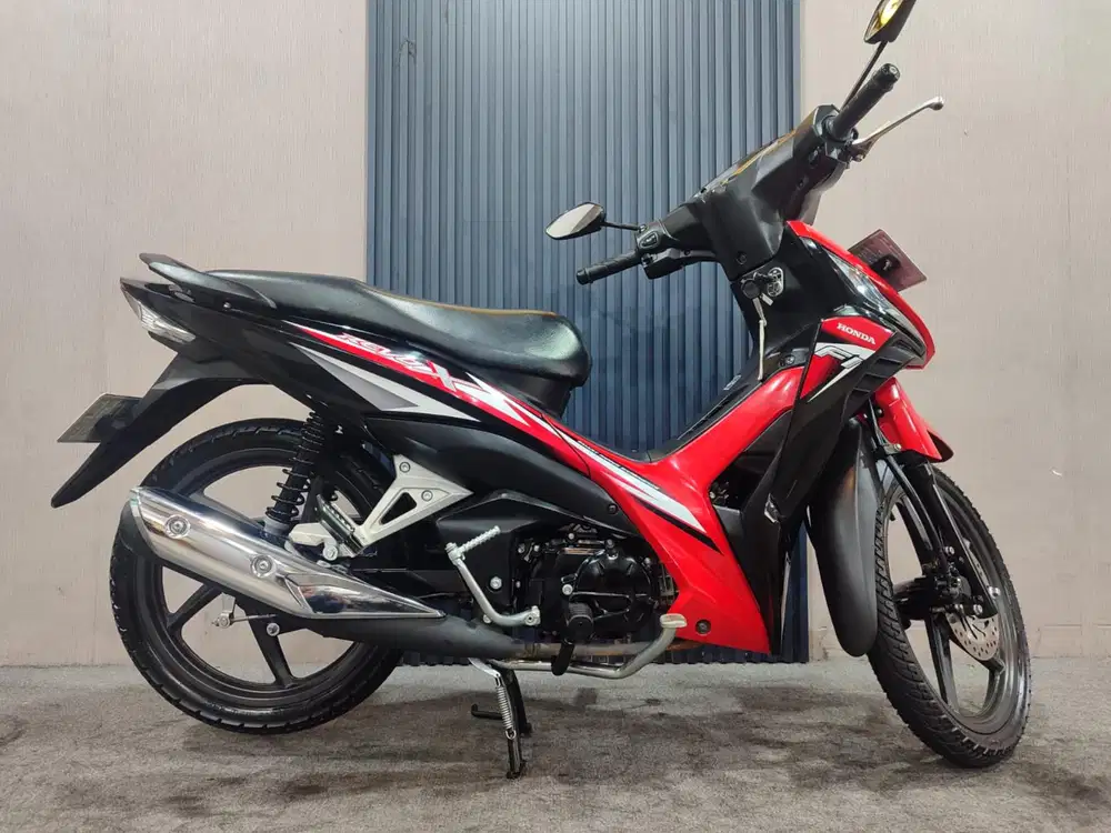 Revo X 2025 LIKE NEW mulus terawat siap pakai...