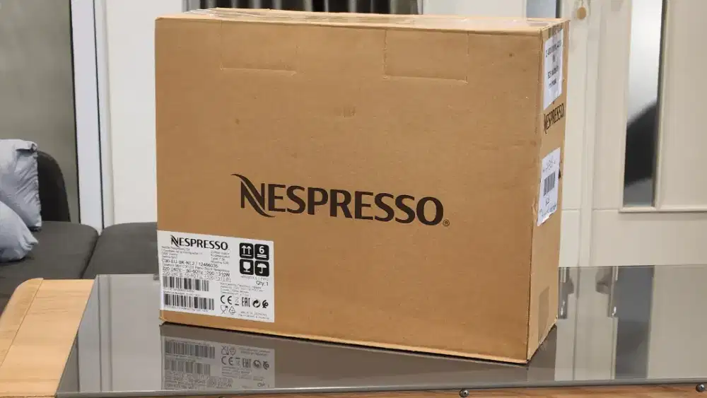 Mesin kopi Nespresso ESSENZA mini c30 coffee maker kondisi baru