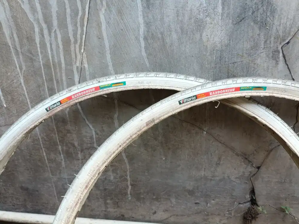 fixie Ban luar putih 700x28c ori Victorria nego