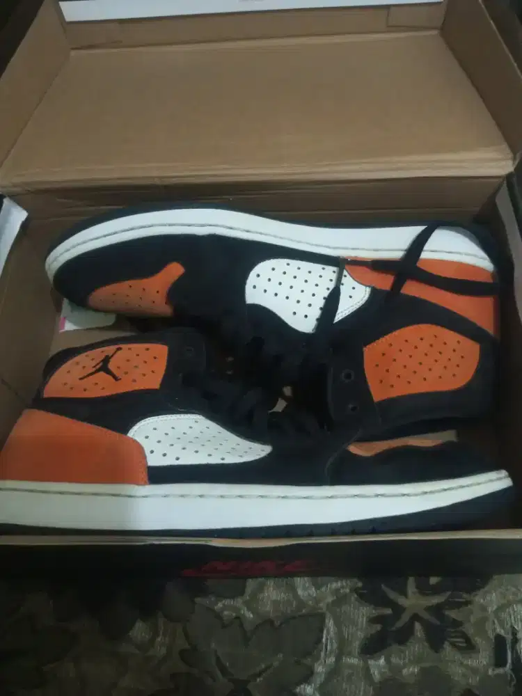 NIKE JORDAN ORIGINAL