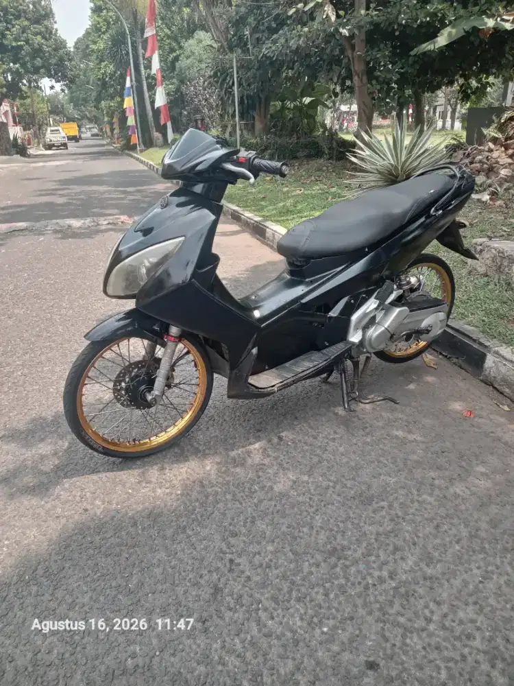 Nouvo Z 2005 Ss Bpkb Only Akur atas bawah plat B