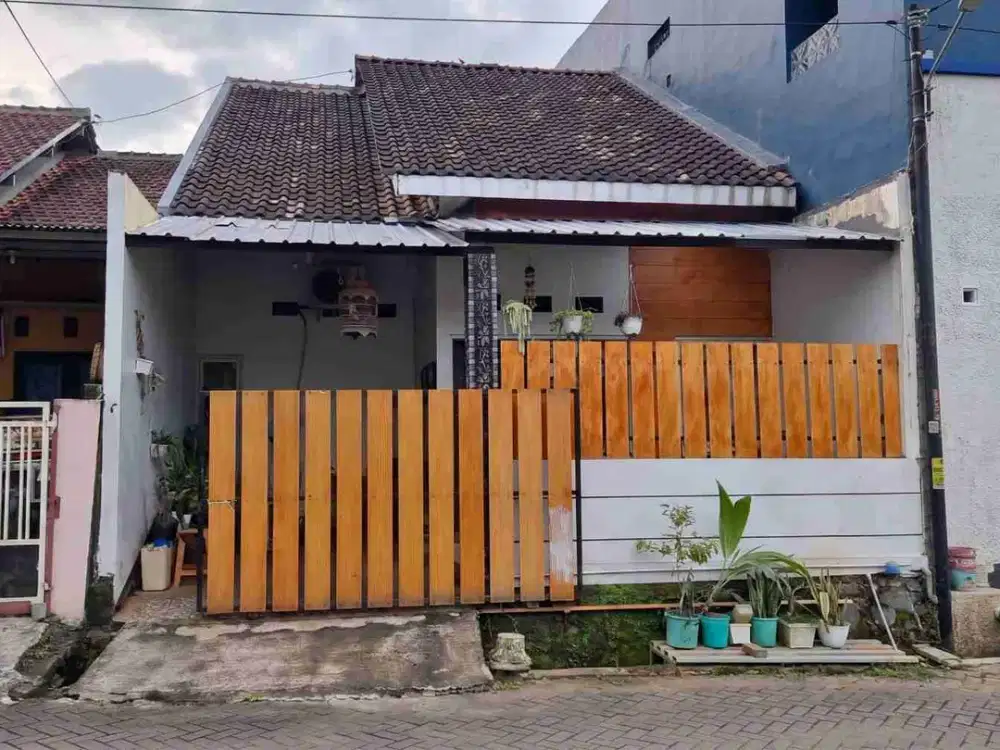 Rumah di Jl Tali Asih, Jatisari Mijen Semarang