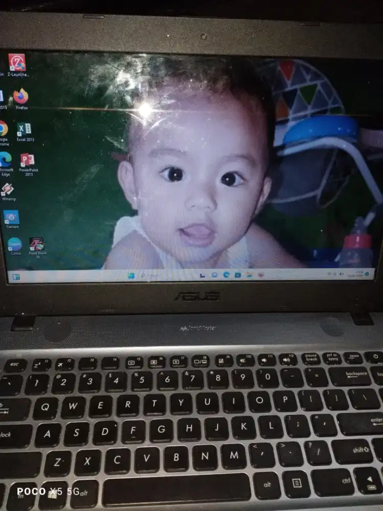 LAPTOT ASUS ram 8 GB i3core
