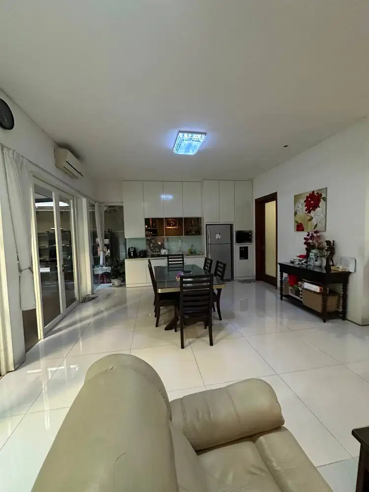 DIJUAL RUMAH DI PURI SENTRA RAYA CITRALAND SURABAYA MURAH SIAP HUNI