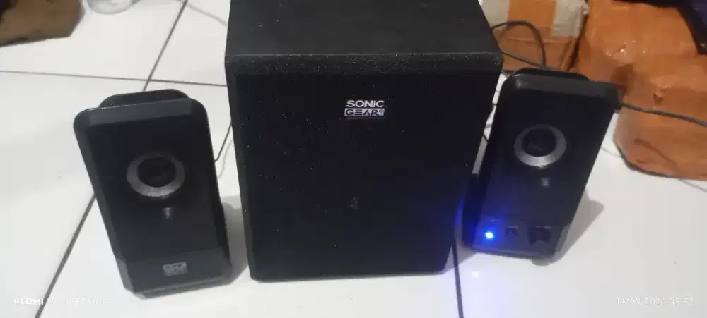 Dijual speaker subwoofer Sonic gear nyala fungsi normal minat pm