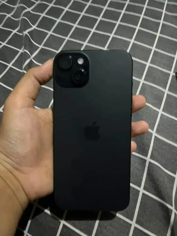 iPhone 15 plus 128